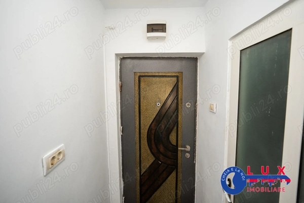 ID 1380 Garsonieră în Cartier Vest - DE VÂNZARE — fotografia 3