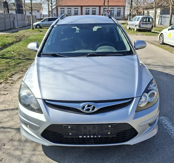 HYUNDAI i30 2010 — imagine 12