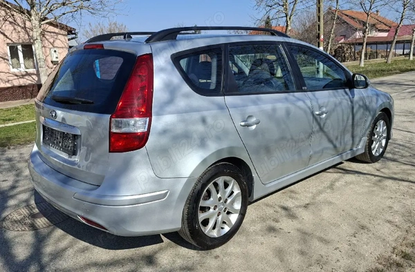 HYUNDAI i30 2010 — imagine 13