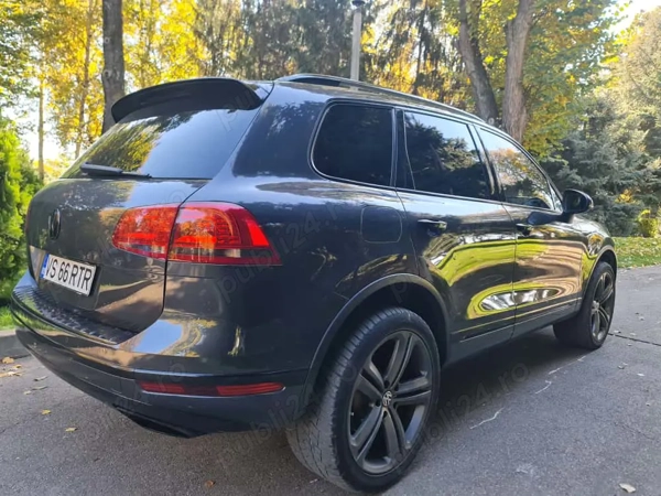 VOLKSWAGEN Touareg 2015 — imagine 3