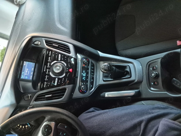 FORD Focus 2012 — imagine 7