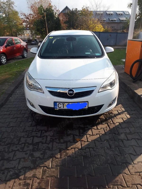 OPEL Astra 2011 — imagine 4