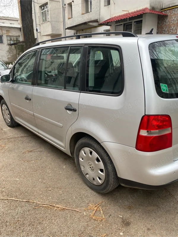 VOLKSWAGEN Touran 2005 — imagine 5
