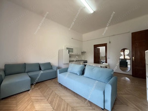 Apartament Patrimonial 150 mp | Balcon cu vedere directa spre Piata Victoriei — fotografia 3