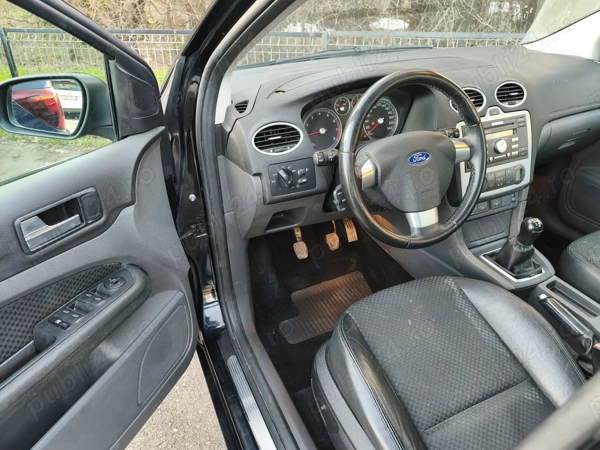 FORD Focus 2004 — imagine 5