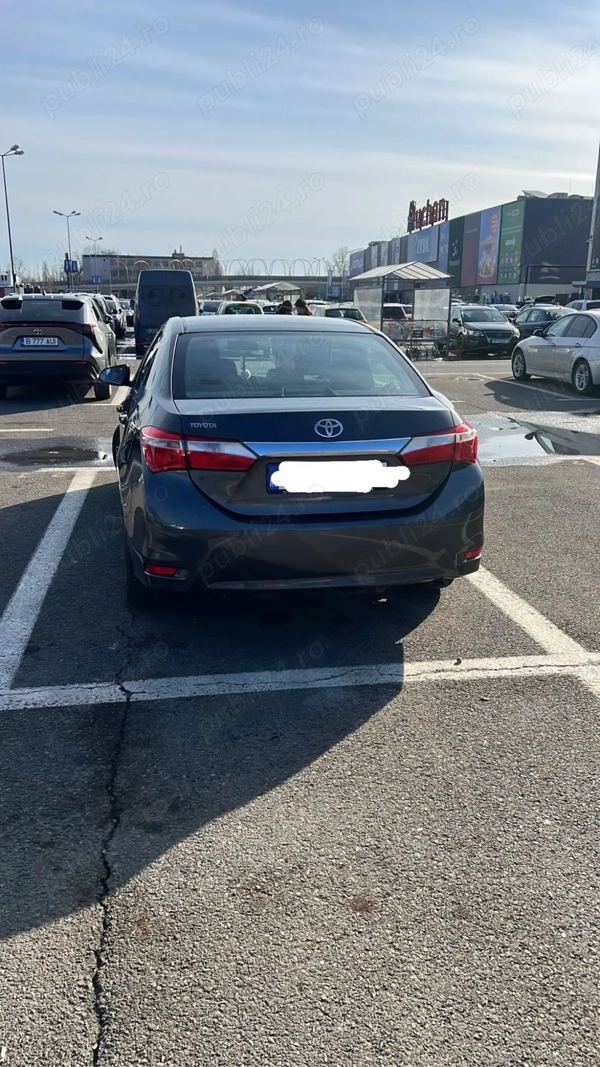 TOYOTA Corolla 2015 — imagine 2