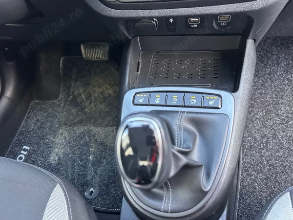 HYUNDAI i10 2023 — imagine 4
