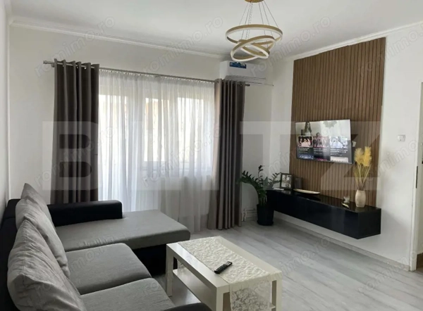 Apartament 2 camere, 51.75 mp, zona Ultracentral — fotografia 1