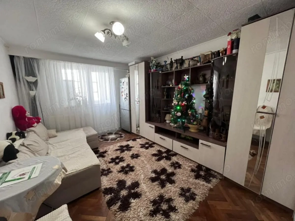 Apartament 2 camere, zona Uzo-Balcan — fotografia 1