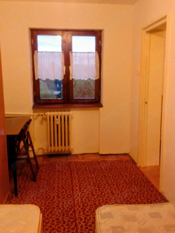 Vand apartament 2 camere, zona Podgoria vedere la Parc Pădurice — fotografia 3