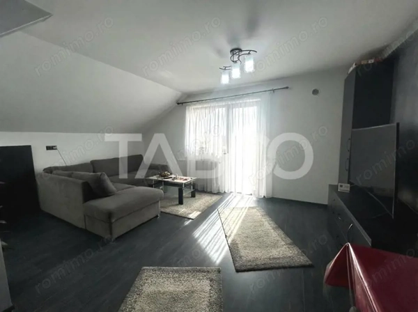 Apartament 3 camere de vanzare decomandat 72mpu zona Brana Selimbar — fotografia 3