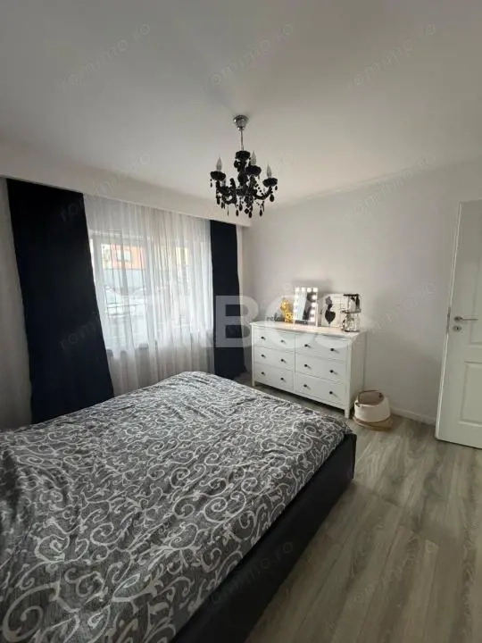Apartament cu 3 camere decomandate cartier Intre Lacuri — fotografia 3