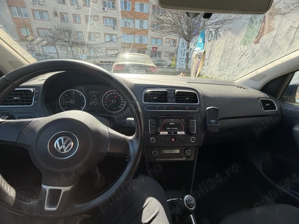 VOLKSWAGEN Polo 2010 — imagine 9