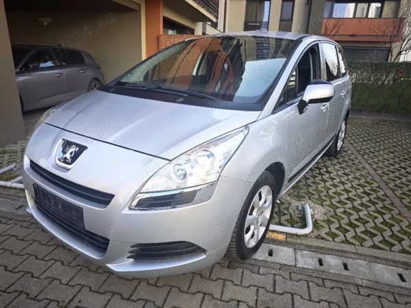 Peugeot 5008, 7 locuri, 1.6 benzina