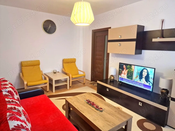 Inchiriez apartament cu 2 camere in Campina, renovat, central