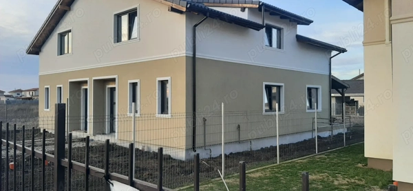 Duplex vinzare duplex mosnita noua
