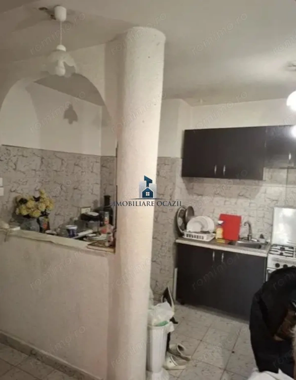 Vanzare Apartament 3 Camere Decomandat Bd.Ctin.Brancoveanu — fotografia 3
