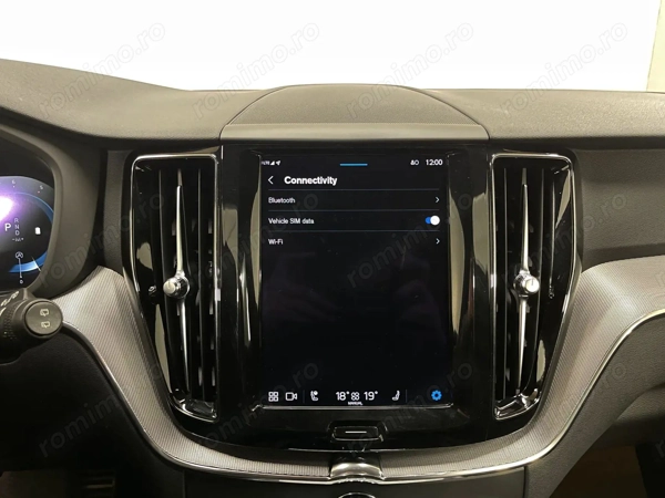 VOLVO Unknown Model 2022 — imagine 19