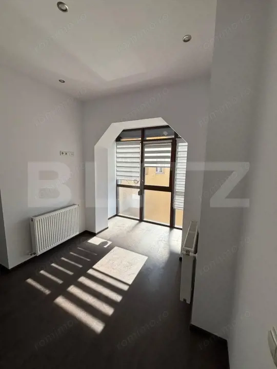 Apartament 3 camere, 140 mp, zona Ultracentral — fotografia 3