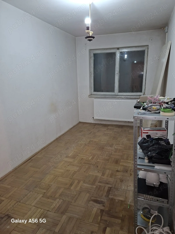 Vand Apartament zona CET NORD. 3 camere, semidecomandat, etaj 3, 68mp — fotografia 3