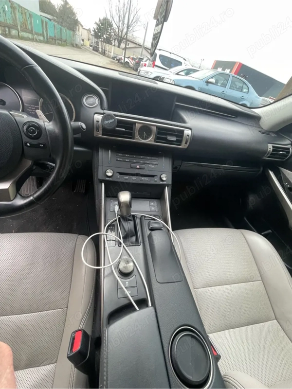 LEXUS IS 2016 — imagine 3