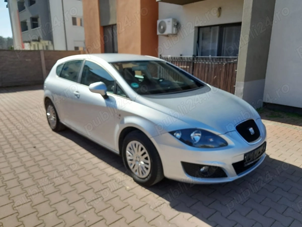 SEAT Leon 2011 — imagine 3
