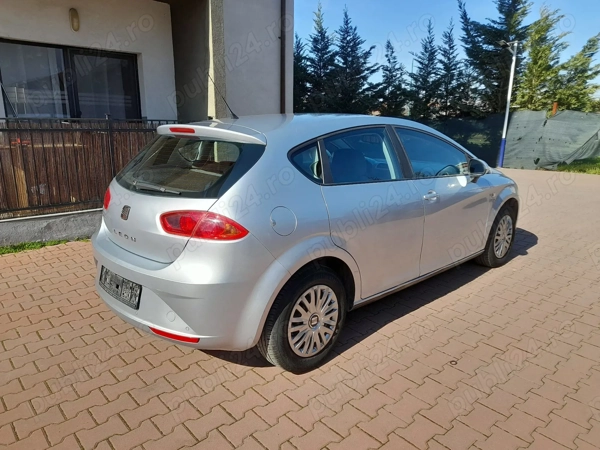 SEAT Leon 2011 — imagine 5