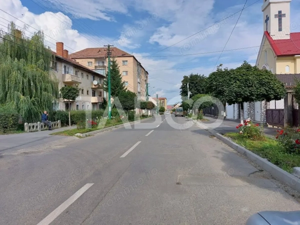 Apartament de vanzare 41 mp 2 camere etaj 2 balcon Cisnadie — fotografia 1