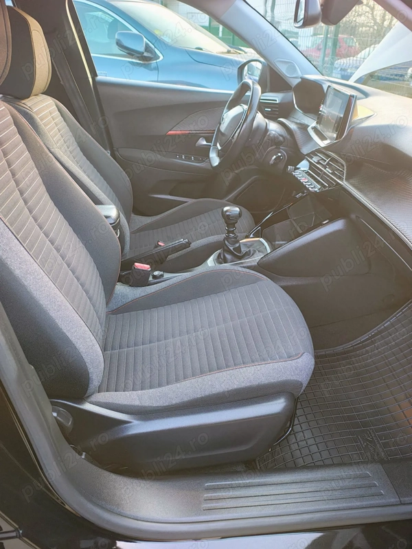 PEUGEOT 2008 2020 — imagine 17