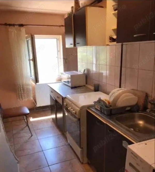 Apartament 1 camera foarte spatios zona Steaua langa Shopping City etaj 1