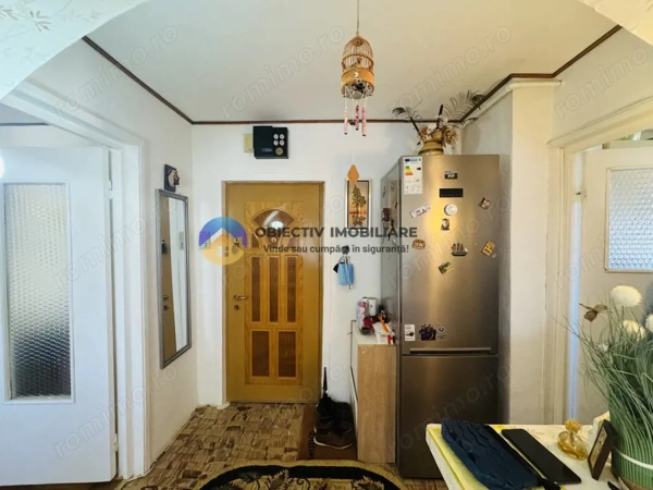 Apartament 3 camere strada Mihai Viteazu , etaj intermediar — fotografia 1