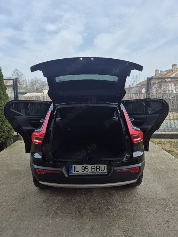 VOLVO XC40 2019 — imagine 3