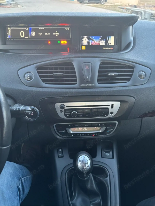 RENAULT Scenic 2014 — imagine 29