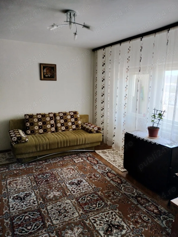 Apartament 3 camere B-dul M.Eminescu nr. 8 — fotografia 1