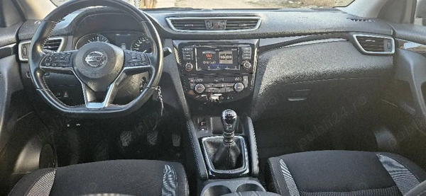NISSAN Qashqai 2020 — imagine 3