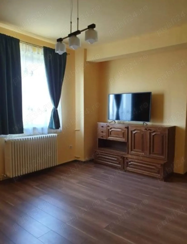 Apartament 2 camere P-ta Rahova mobilat centrala zona linistita mijloace transport piata curte — fotografia 3