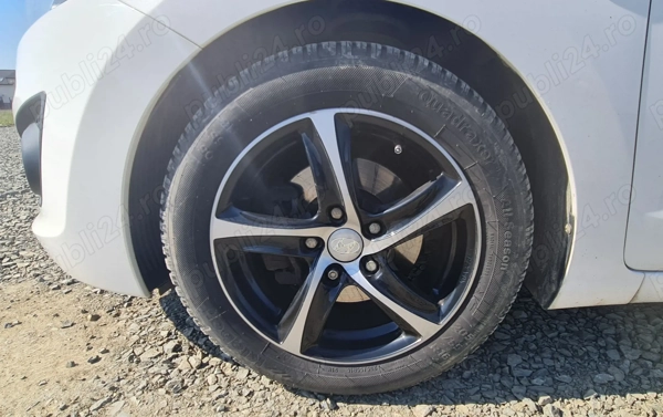 HYUNDAI i30 2013 — imagine 10