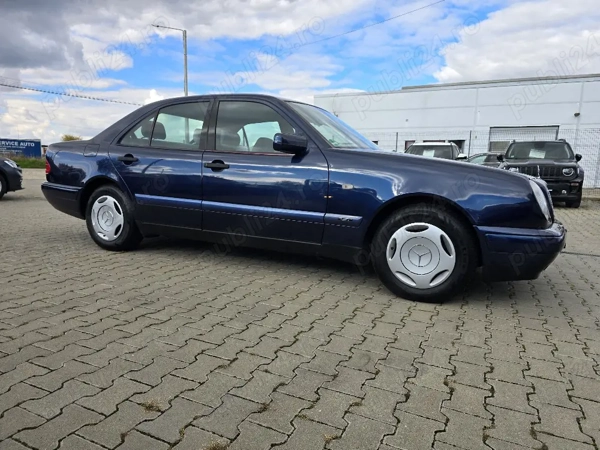 MERCEDES-BENZ E-Class 1995 — imagine 4