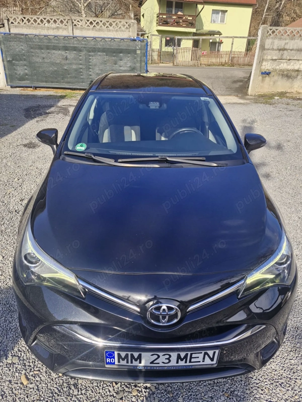 TOYOTA Avensis 2016