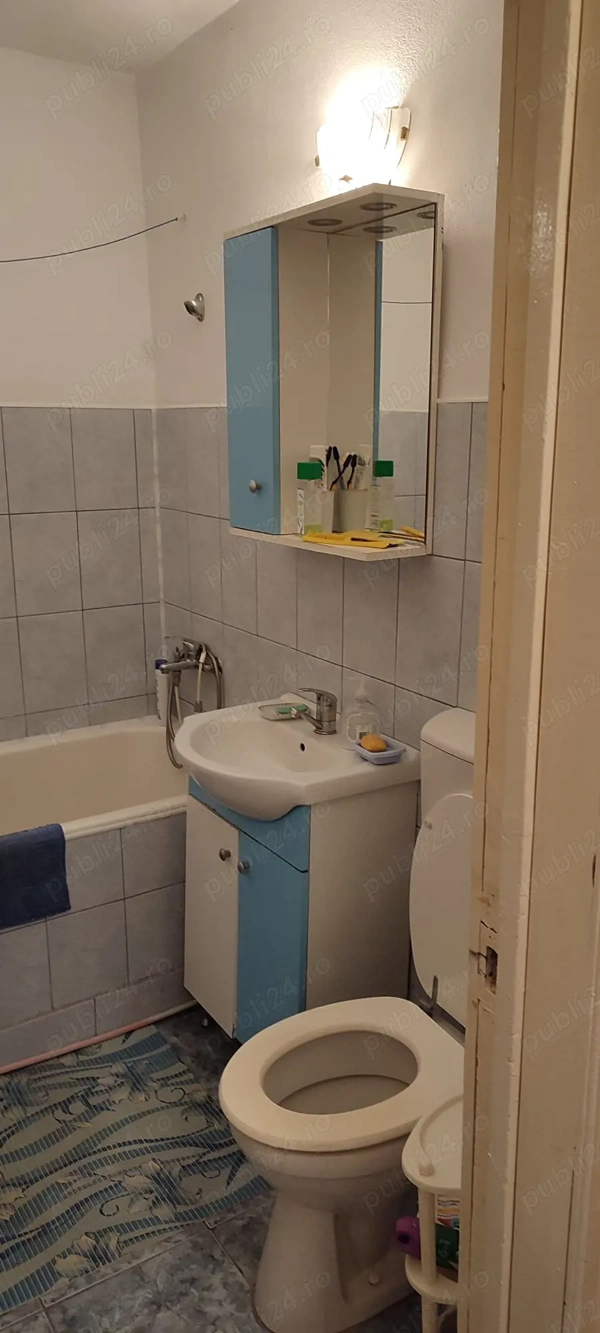 Apartament 2 camere, et.4, 49 mp, Cugir — fotografia 3