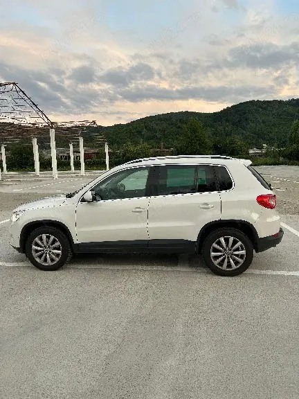 VOLKSWAGEN Tiguan 2010 — imagine 8