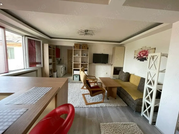 Vând apartament 2 camere zona ultracentrala — fotografia 1