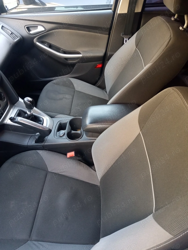 FORD Focus 2013 — imagine 6