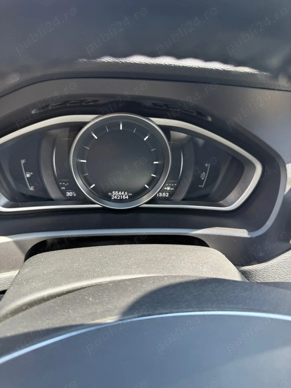 VOLVO V40 2017 — imagine 6