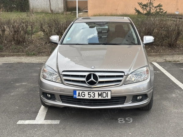 Vând Mercedes C 200 kompressor