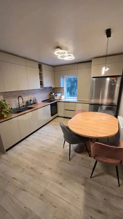 OPORTUNITATE: Apartament, 3 camere, de lux în Zorilor, gata de mutare — fotografia 1