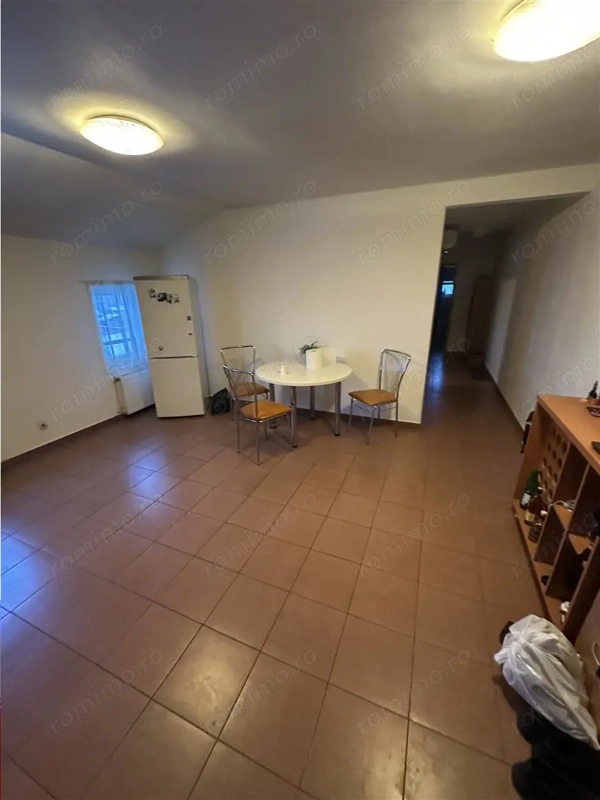 2 camere decomandat cu centrala — fotografia 3