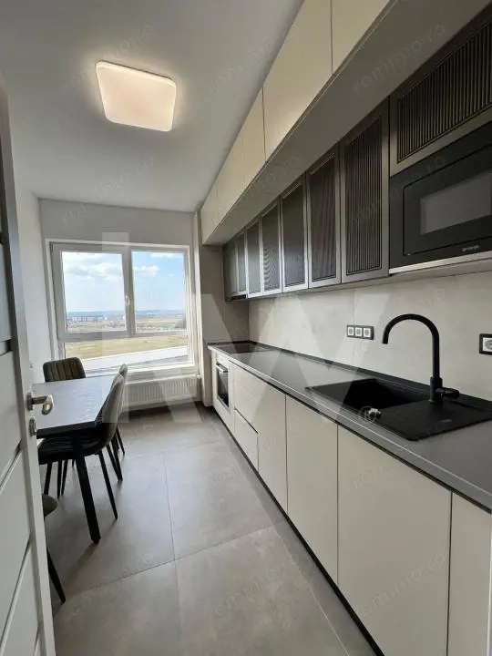 Apartament 3 camere modern, mobilat nou, 2 băi, etaj 5 cu lift – gata de mutare! — fotografia 1