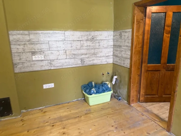 vand apartament o camera Gara de Nord — fotografia 3