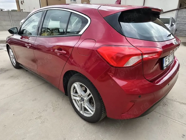 FORD Focus 2018 — imagine 8